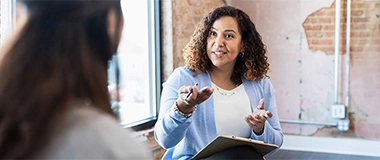 two colleagues in a meeting